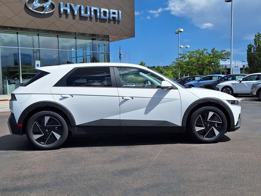 New 2026 Hyundai Ioniq 5 SE AWD/4WD image 2