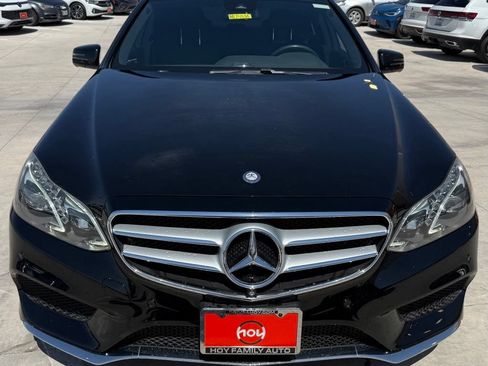 Used 2015 Mercedes-Benz E 400 Sedan image 4