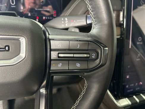 Used 2025 GMC Yukon Denali Ultimate w/ LPO, Floor Liner Package image 16