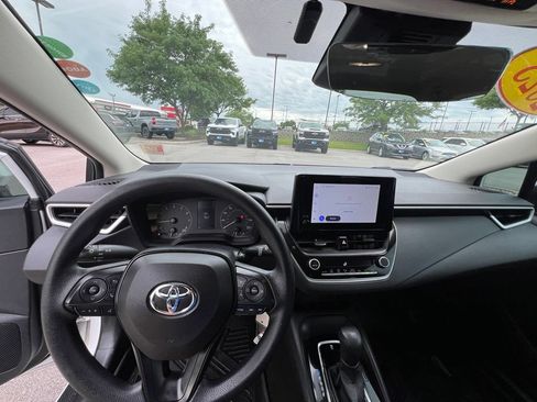 Used 2023 Toyota Corolla LE FWD image 35