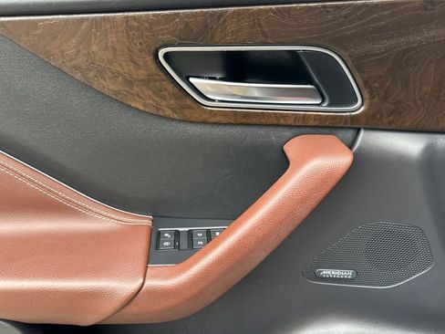 Used 2017 Jaguar F-PACE S AWD/4WD image 11