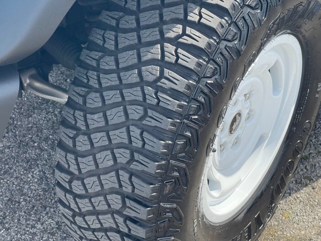 Certified 2024 Ford Bronco Heritage Edition AWD/4WD image 35