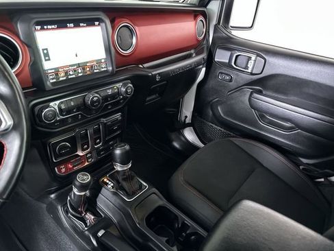 Used 2022 Jeep Wrangler Rubicon w/ LED Lighting Group AWD/4WD image 36