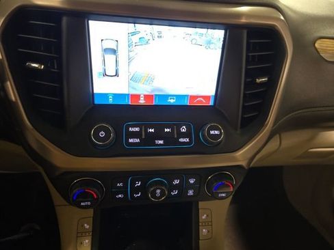 Used 2017 GMC Acadia Denali w/ Technology Package FWD image 16