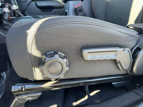 Used 2021 Jeep Wrangler Unlimited Rubicon image 13