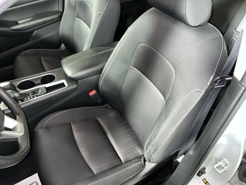 Used 2022 Nissan Altima 2.5 SV FWD image 15