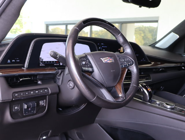 Used 2022 Cadillac Escalade Sport Platinum AWD/4WD image 15