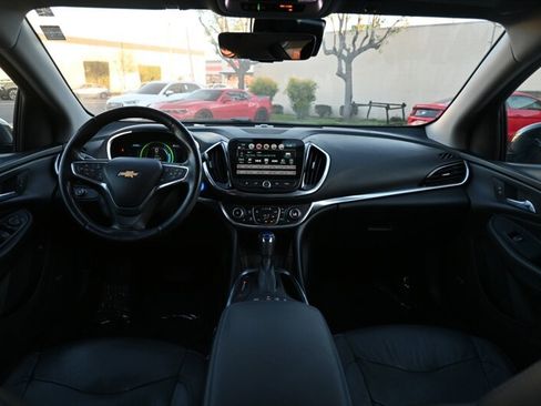 Used 2018 Chevrolet Volt Premier w/ Driver Confidence Package image 46