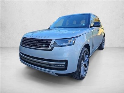 New 2025 Land Rover Range Rover SE