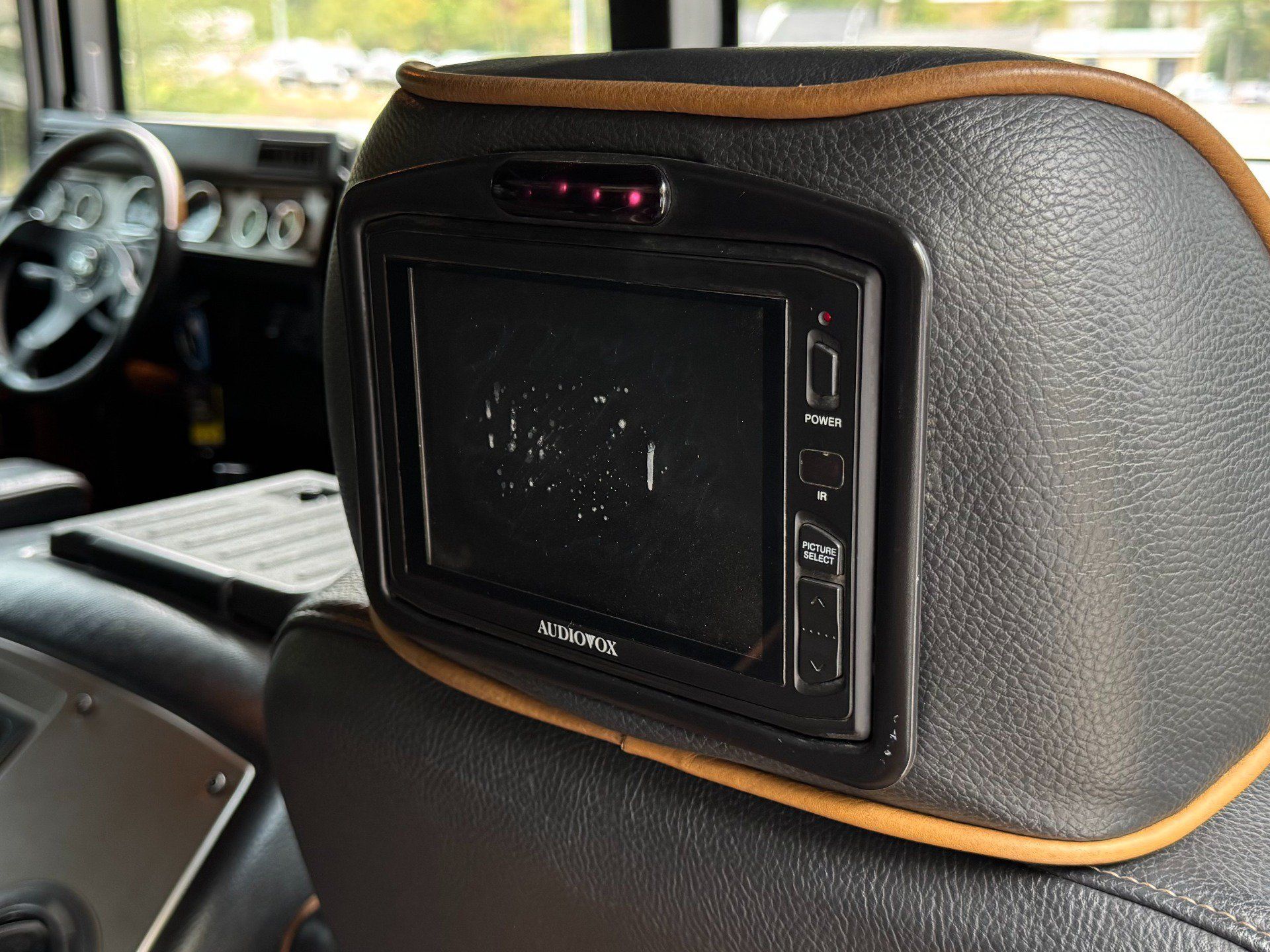 Used 2004 HUMMER H1 4-Door Open Top AWD/4WD image 37