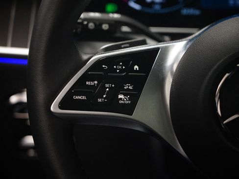 Certified 2025 Mercedes-Benz GLC 300 4MATIC image 16