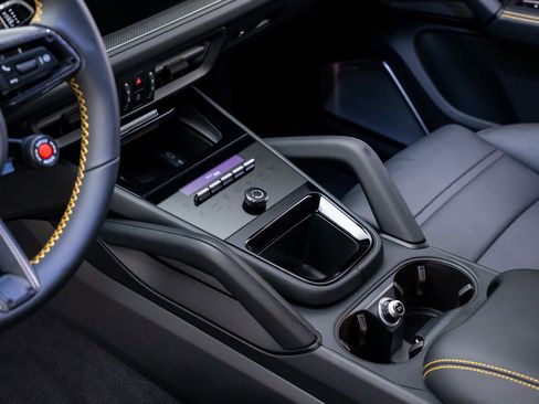 Certified 2026 Porsche Cayenne Turbo GT AWD/4WD image 13