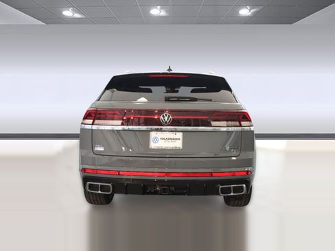 New 2026 Volkswagen Atlas Cross Sport SEL Premium R-Line image 9