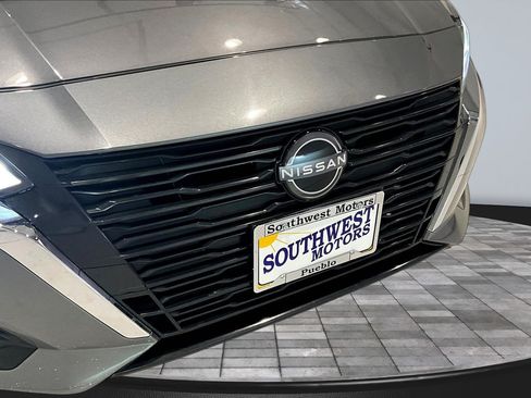 Used 2025 Nissan Altima 2.5 SV FWD image 31