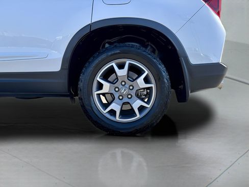 Certified 2023 Honda Passport TrailSport image 13