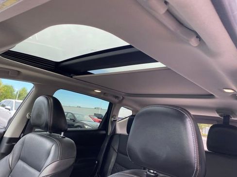 Used 2023 Nissan Murano Platinum image 16