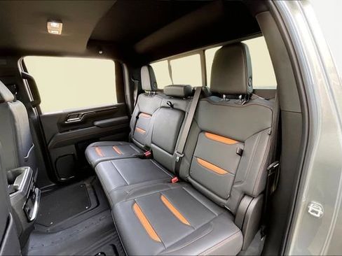 Used 2025 GMC Sierra 2500 AT4 w/ AT4 Premium Plus Package image 15