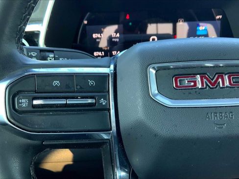 Used 2024 GMC Canyon Elevation w/ Elevation Premium Package AWD/4WD image 24