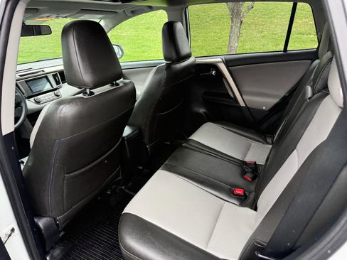 Used 2014 Toyota RAV4 XLE image 12