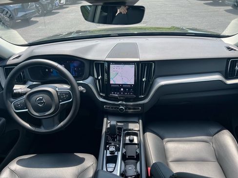 Certified 2025 Volvo XC60 B5 Core AWD/4WD image 25