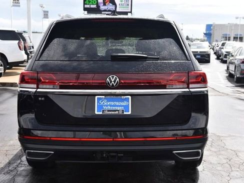 Used 2025 Volkswagen Atlas SE image 6