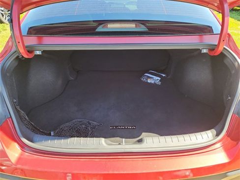 New 2024 Hyundai Elantra SEL image 8