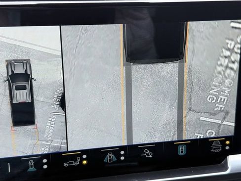 Used 2024 Chevrolet Silverado 2500 LTZ w/ LTZ Plus Package image 39