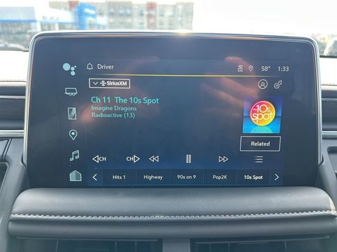 Used 2024 Chevrolet Suburban Z71 w/ Luxury Package image 27