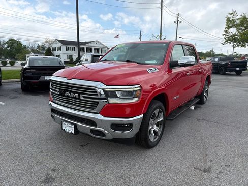 Used 2020 RAM 1500 Laramie AWD/4WD image 4