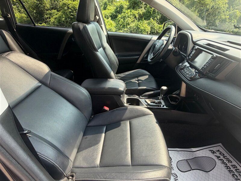 Used 2017 Toyota RAV4 Limited w/ Carpet Mat Package AWD/4WD image 18