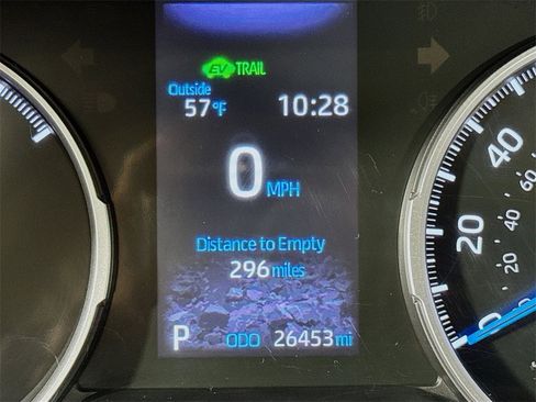 Used 2022 Toyota RAV4 LE image 26