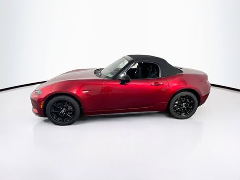 Used 2019 MAZDA MX-5 Miata Sport RWD image 8