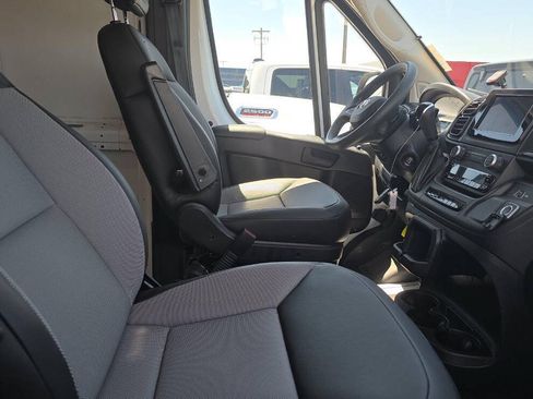 Used 2026 RAM ProMaster 2500 w/ Convenience Group FWD image 10