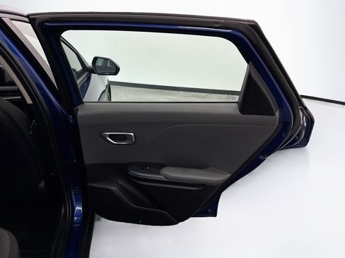 Used 2025 Kia K4 FWD image 29