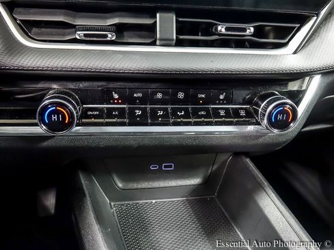 Certified 2025 Chevrolet Equinox LT w/ Convenience Package II image 17