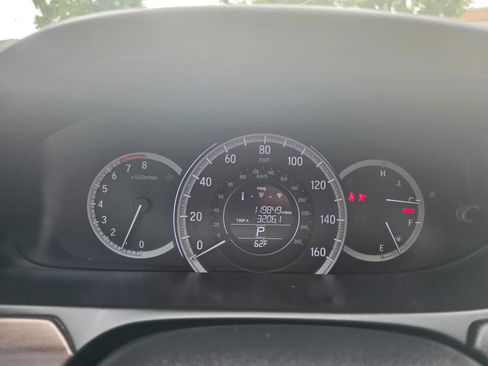 Used 2017 Honda Accord EX-L image 27