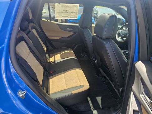 New 2025 Chevrolet Equinox ACTIV w/ Safety and Technology Package image 27
