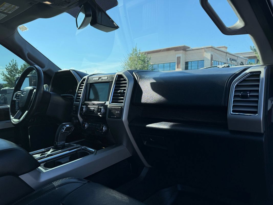 Used 2016 Ford F150 Lariat w/ Equipment Group 502A Luxury AWD/4WD image 28