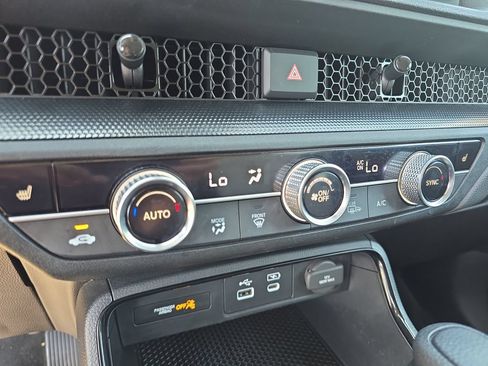 Used 2024 Honda CR-V EX image 18
