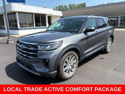 Used 2025 Ford Explorer Active w/ Active Comfort Package AWD/4WD image 1