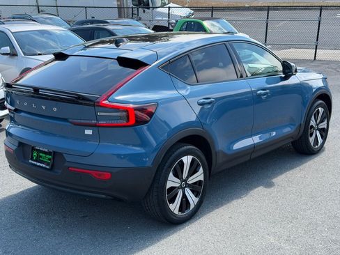 Used 2023 Volvo C40 Recharge Core w/ Climate Package AWD/4WD image 5