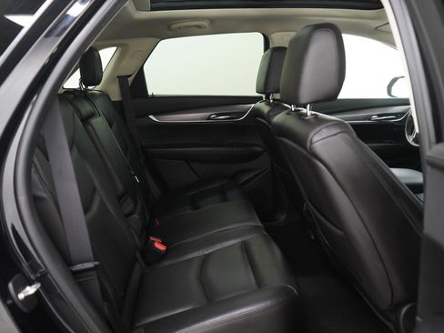 Used 2017 Cadillac XT5 Luxury w/ Driver Awareness Package FWD image 12