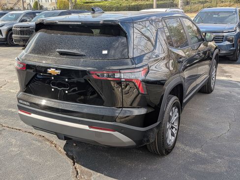 New 2026 Chevrolet Equinox LT w/ Safety and Technology Package FWD image 8