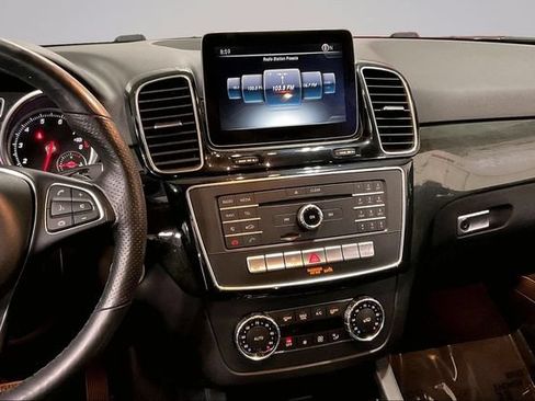 Used 2017 Mercedes-Benz GLE 350 4MATIC image 8