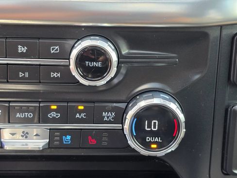 Used 2021 Ford F150 Lariat w/ Equipment Group 502A High AWD/4WD image 18