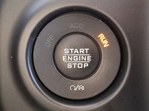 Certified 2022 Jeep Wrangler Unlimited Rubicon w/ Dual Top Group image 23