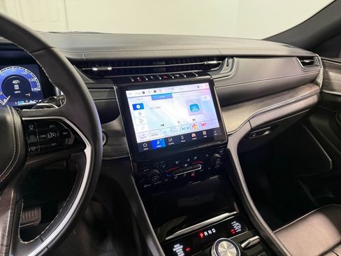 Used 2024 Jeep Grand Cherokee L Overland w/ Trailer Tow Package image 80