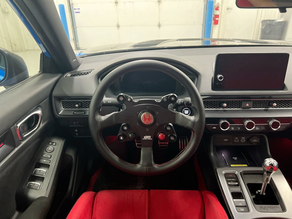 Used 2025 Honda Civic Type R image 11