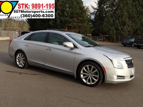Used 2016 Cadillac XTS Luxury w/ Driver Awareness Package AWD/4WD image 10