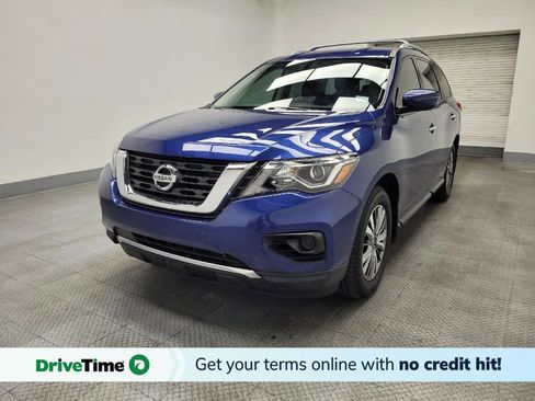 Used 2018 Nissan Pathfinder S image 1